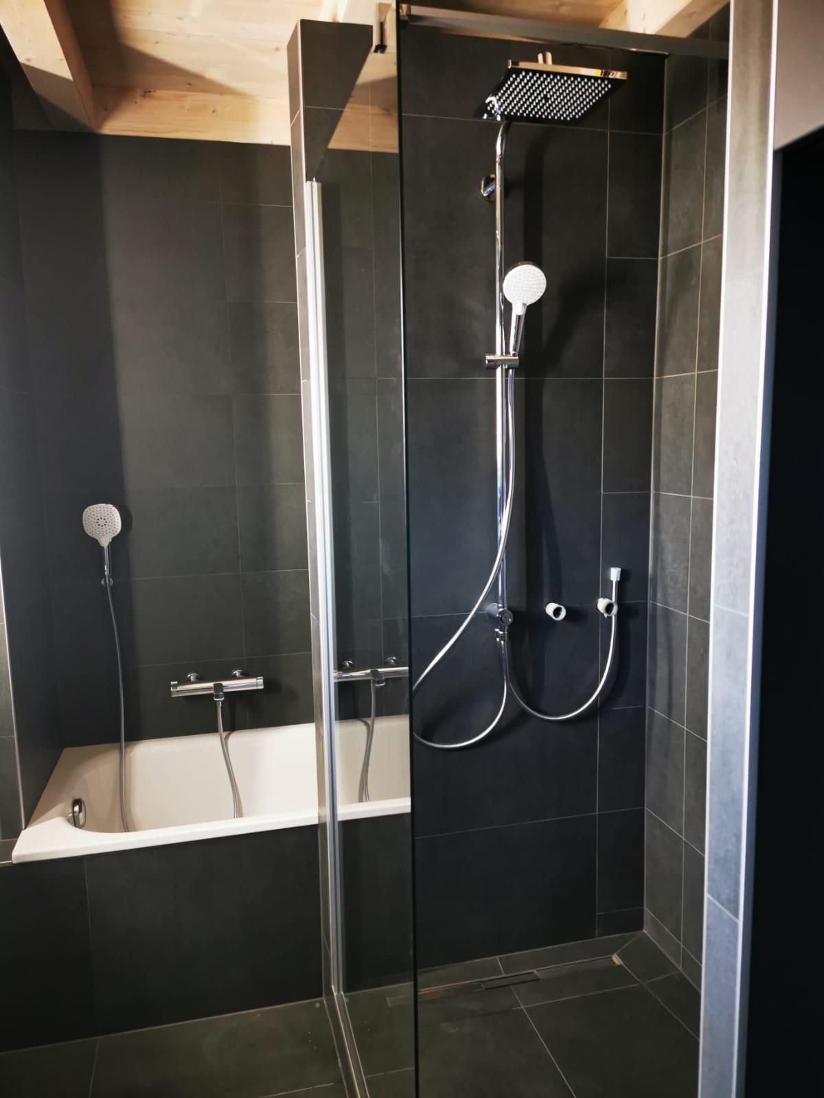 Après : Rénovation de salle de bains à Crassier